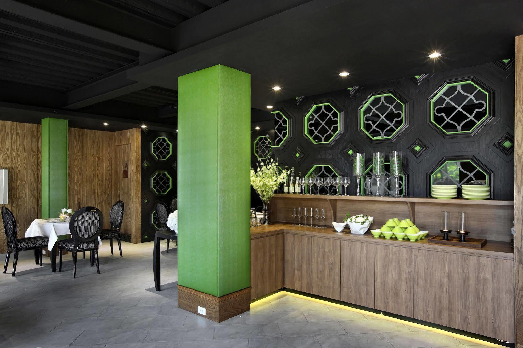 Holly Wood Motel Pitou Extérieur photo