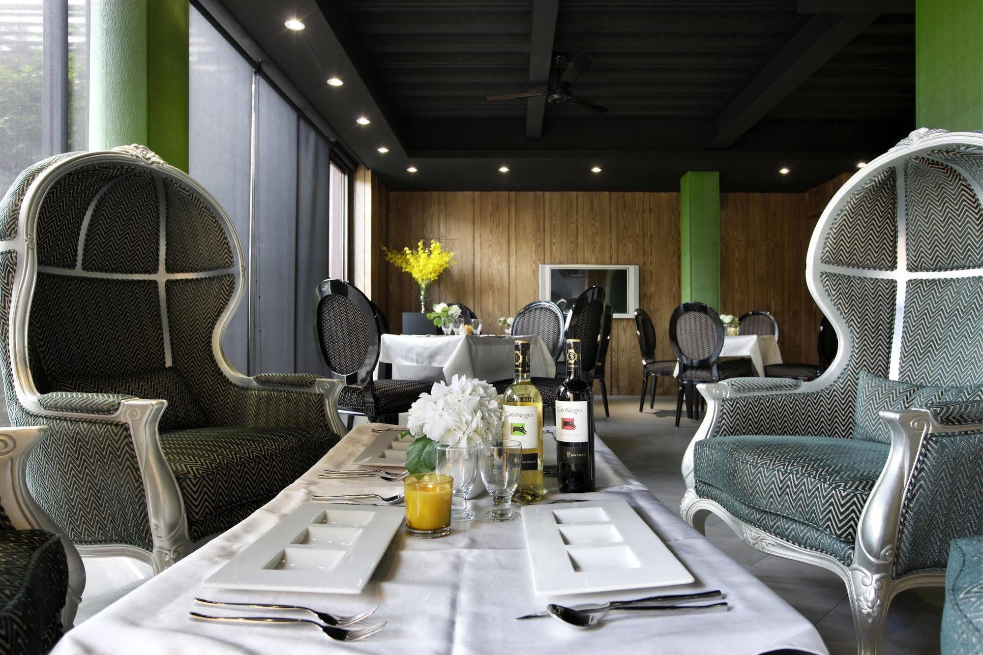 Holly Wood Motel Pitou Extérieur photo